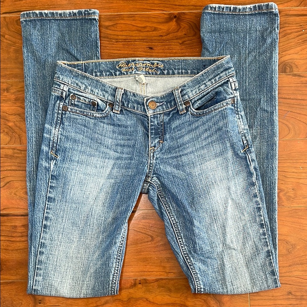 Vintage Abercrombie & Fitch Low Rise Medium Wash Bootcut Denim Jeans